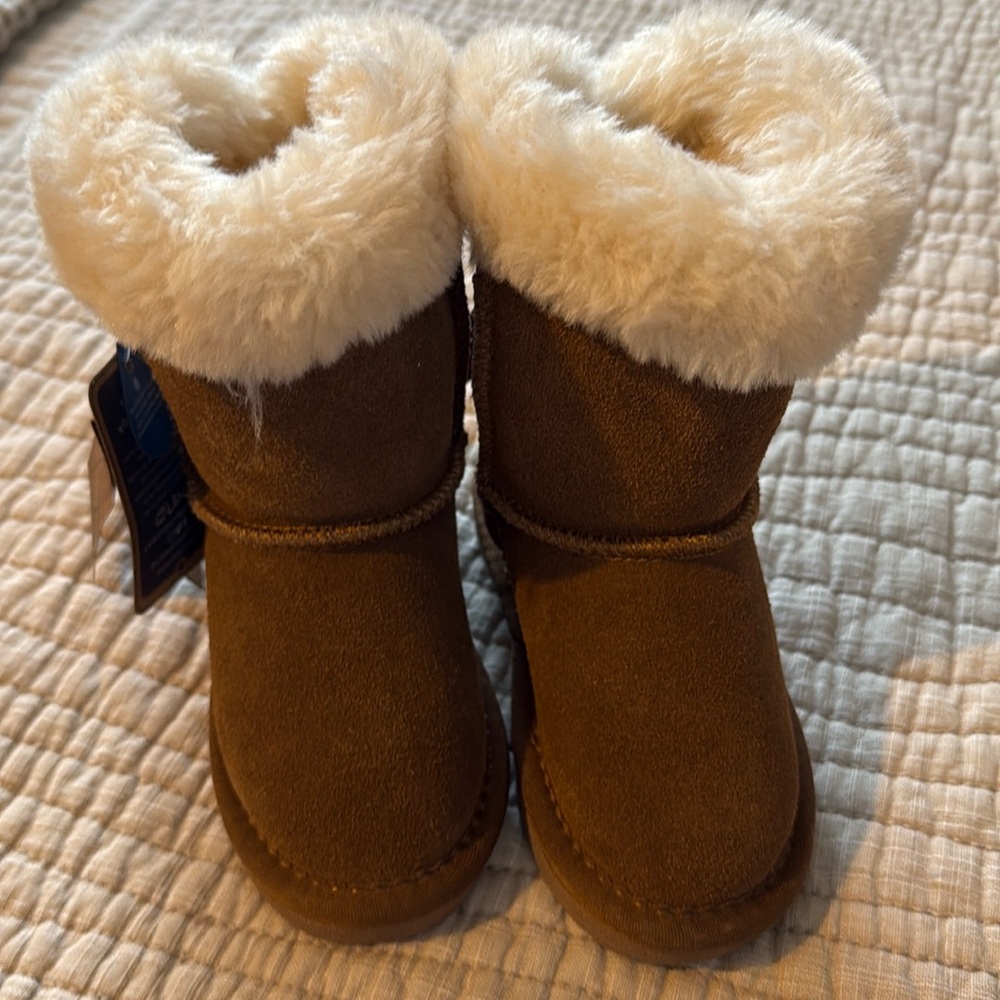 Toddler girl LAMO winter boots
